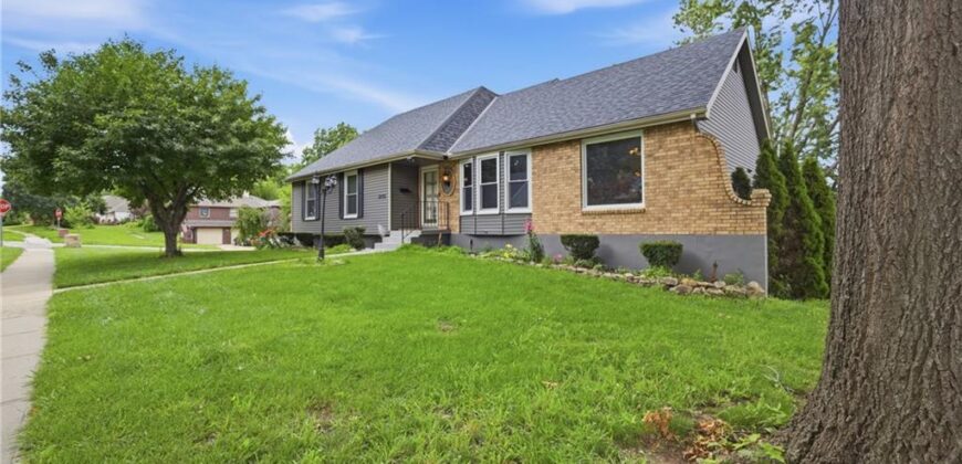 3800 NE Shady Lane Drive, Gladstone, MO 64119