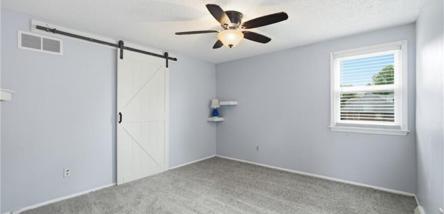 3800 NE Shady Lane Drive, Gladstone, MO 64119