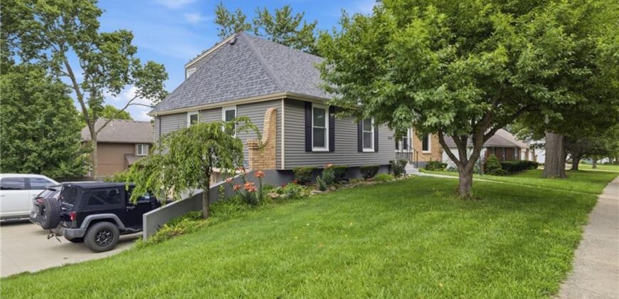3800 NE Shady Lane Drive, Gladstone, MO 64119