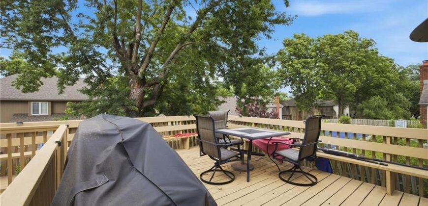 3800 NE Shady Lane Drive, Gladstone, MO 64119