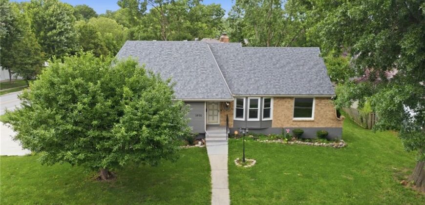 3800 NE Shady Lane Drive, Gladstone, MO 64119