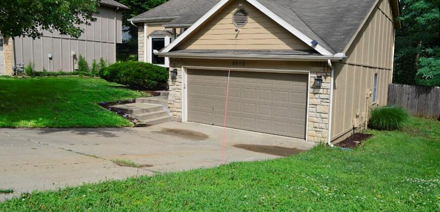 8513 NW 81st Terrace, Kansas City, MO 64152