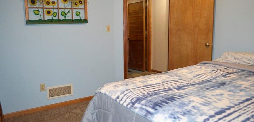 8513 NW 81st Terrace, Kansas City, MO 64152
