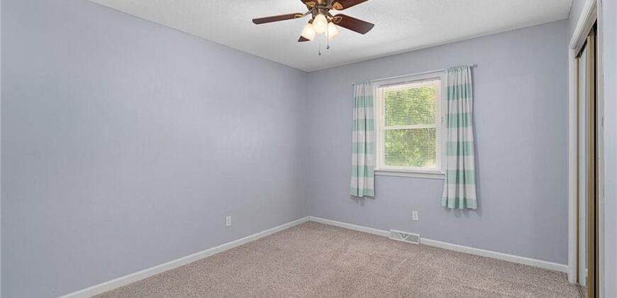 7401 NW 77th Street, Kansas City, MO 64152