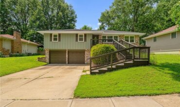 7401 NW 77th Street, Kansas City, MO 64152