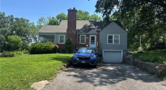 5341 N SPRUCE Avenue, Kansas City, MO 64119