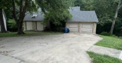4440 NW Wildwood Drive, Kansas City, MO 64116