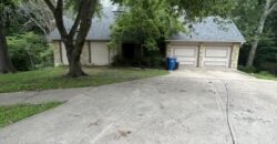 4440 NW Wildwood Drive, Kansas City, MO 64116