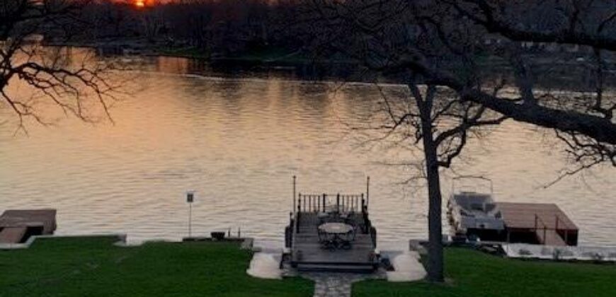 7810 NW Scenic Drive, Weatherby Lake, MO 64152