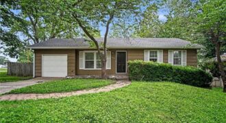 1501 Johnston Street, Liberty, MO 64068