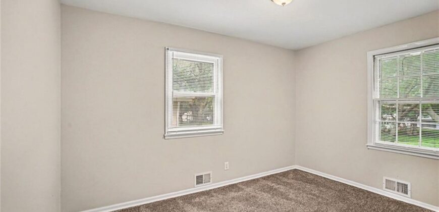 1501 Johnston Street, Liberty, MO 64068
