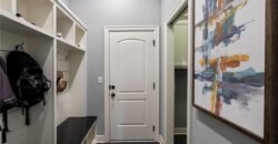 8905 N Donnelly Avenue, Kansas City, MO 64157