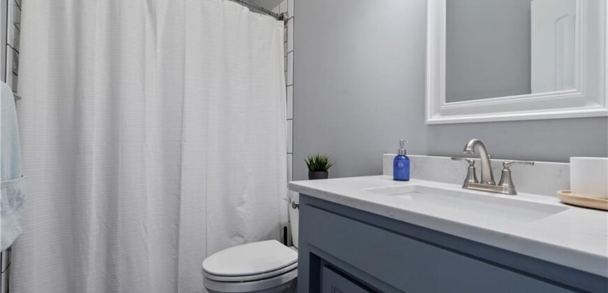 8905 N Donnelly Avenue, Kansas City, MO 64157