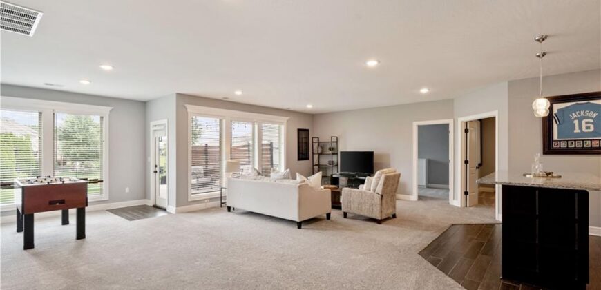 8905 N Donnelly Avenue, Kansas City, MO 64157