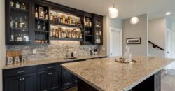 8905 N Donnelly Avenue, Kansas City, MO 64157