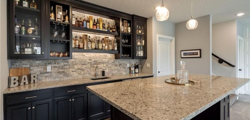 8905 N Donnelly Avenue, Kansas City, MO 64157