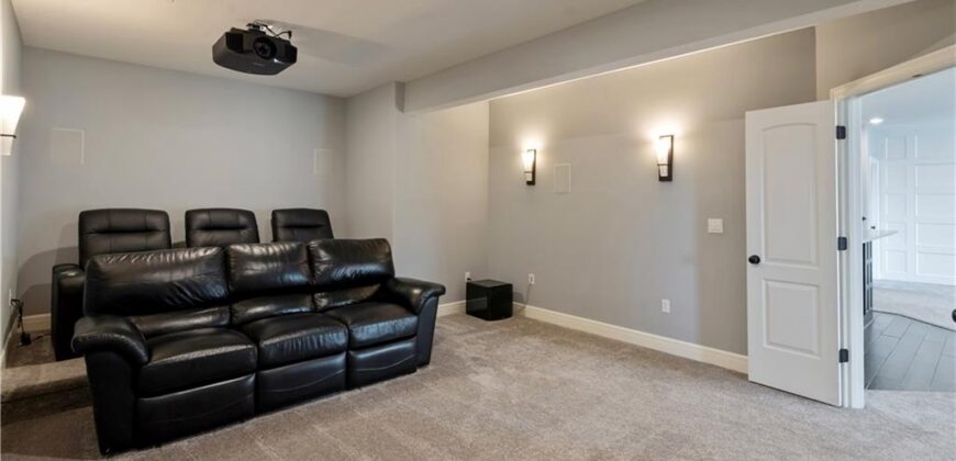 8905 N Donnelly Avenue, Kansas City, MO 64157