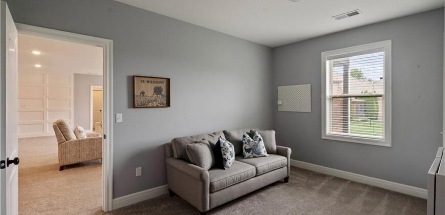 8905 N Donnelly Avenue, Kansas City, MO 64157