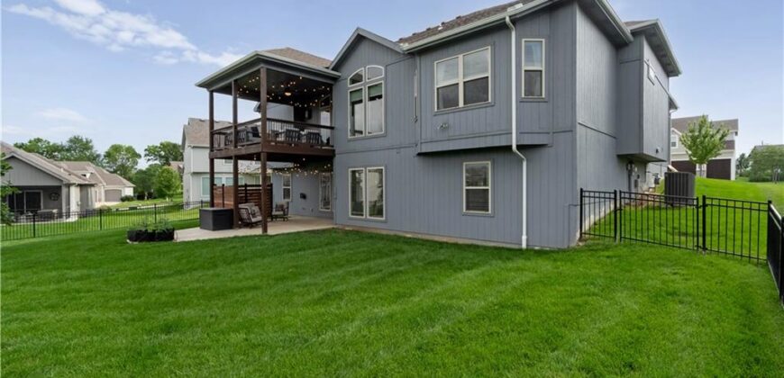8905 N Donnelly Avenue, Kansas City, MO 64157