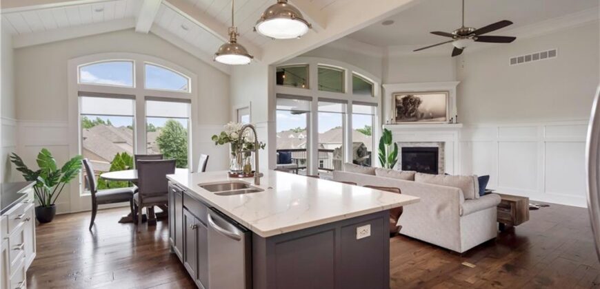8905 N Donnelly Avenue, Kansas City, MO 64157