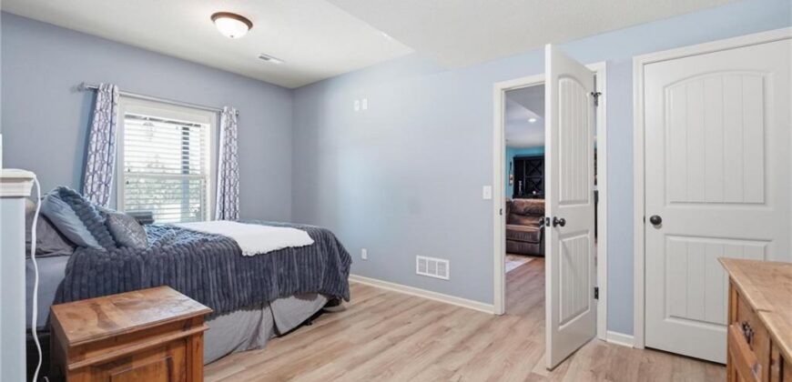 10365 N Skiles Court, Kansas City, MO 64157