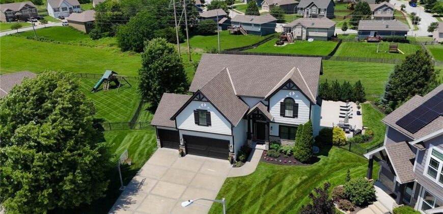 10365 N Skiles Court, Kansas City, MO 64157