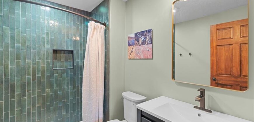 5901 NW Liston Court, Kansas City, MO 64151
