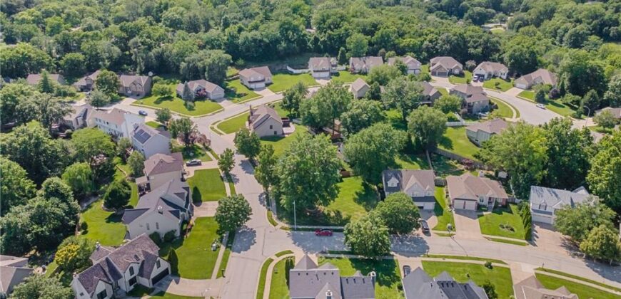 5901 NW Liston Court, Kansas City, MO 64151