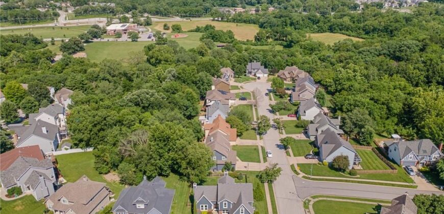 5901 NW Liston Court, Kansas City, MO 64151