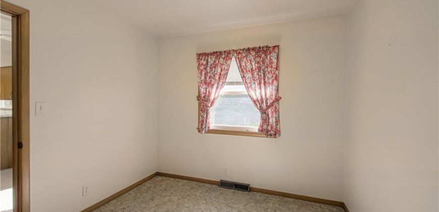 6313 N Michigan Avenue, Gladstone, MO 64118