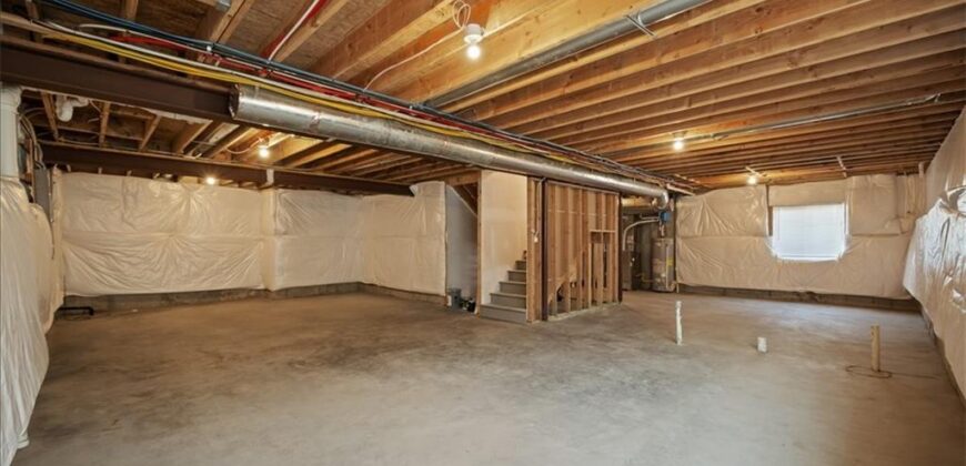 6601 NW 106th Street, Kansas City, MO 64154
