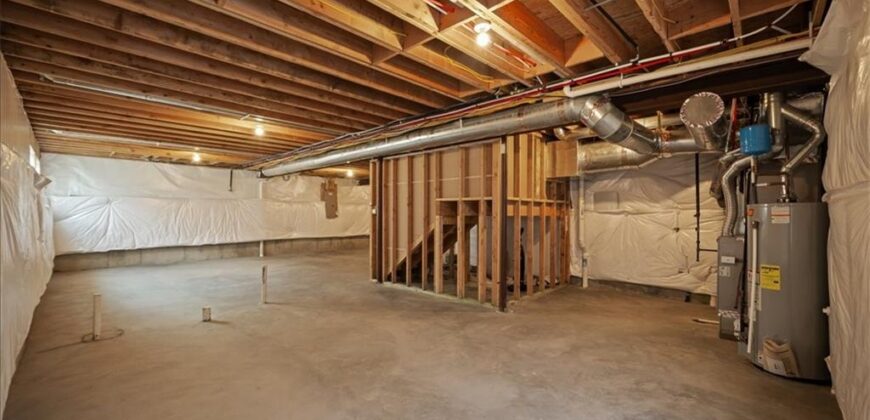 6601 NW 106th Street, Kansas City, MO 64154