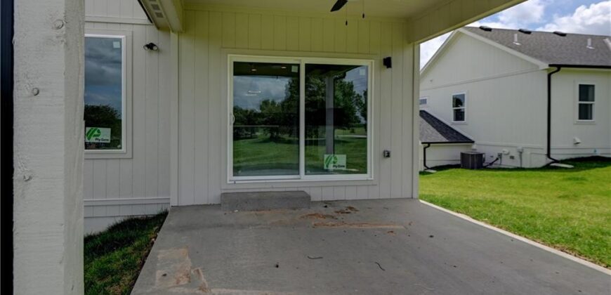 6400 NW 98th Street, Kansas City, MO 64153