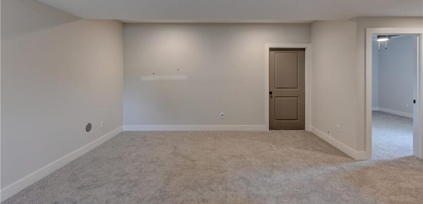 6400 NW 98th Street, Kansas City, MO 64153