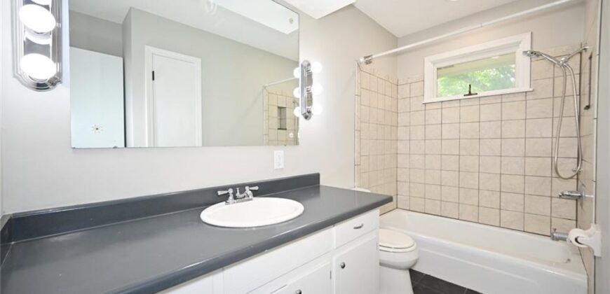 1710 NE 68th Street, Kansas City, MO 64118