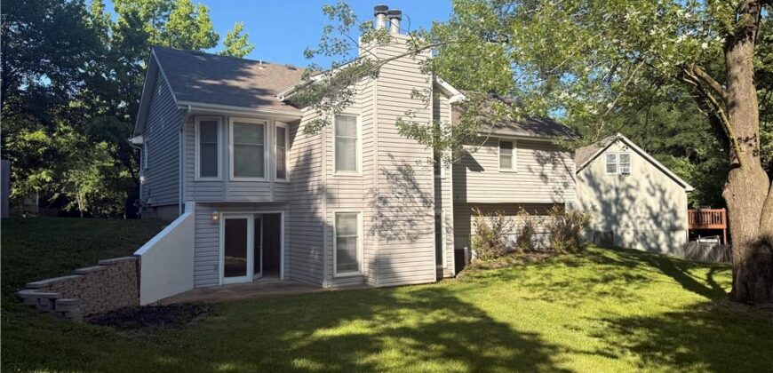 6215 NW 65th Street, Kansas City, MO 64151