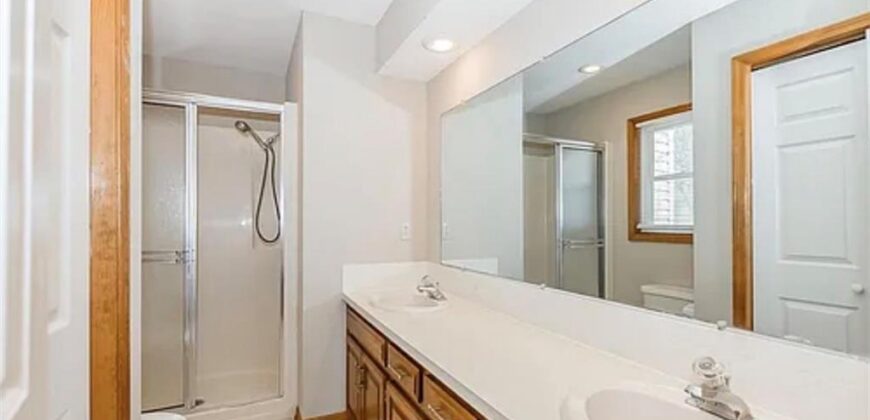 6215 NW 65th Street, Kansas City, MO 64151