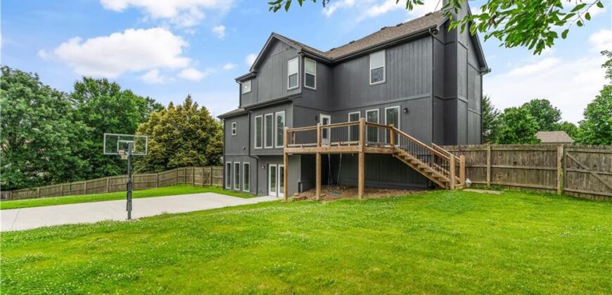 15750 Timber Park Court, Platte City, MO 64079