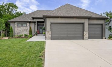 4913 NW 70th Terrace, Kansas City, MO 64151