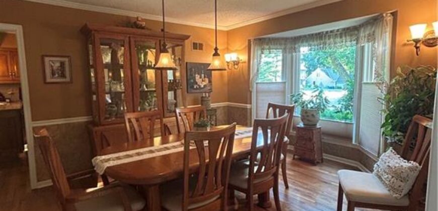 1144 Camelot Drive, Liberty, MO 64068