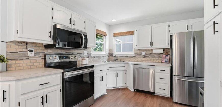 11215 N Marsh Avenue, Kansas City, MO 64157