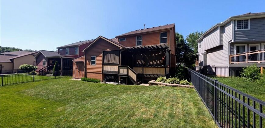 321 Creekwood Drive, Liberty, MO 64068