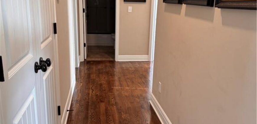 1212 Viola Street, Smithville, MO 64089