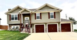 1212 Viola Street, Smithville, MO 64089