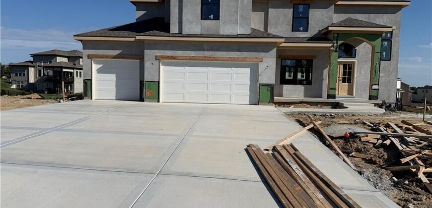 8211 NW 90TH Terrace, Kansas City, MO 64153