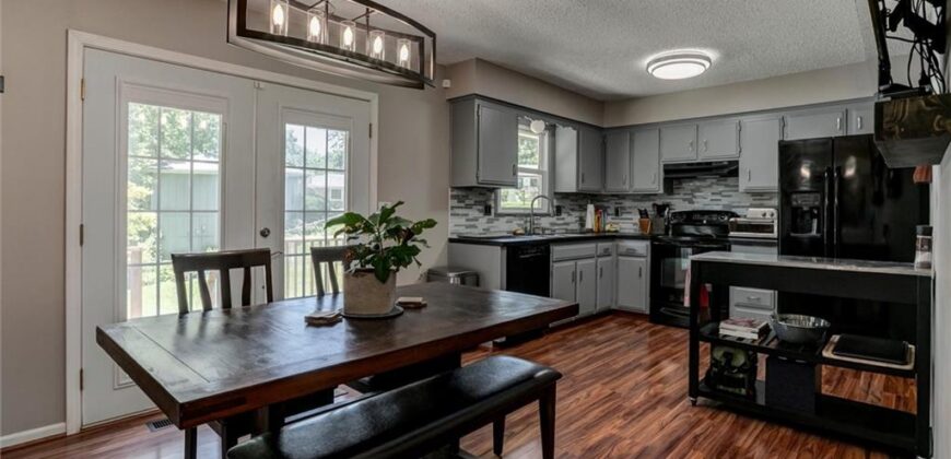 7021 NW Wheaton Avenue, Kansas City, MO 64152