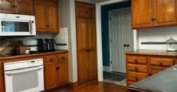 606 Harborview Drive, Smithville, MO 64089