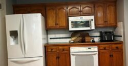 606 Harborview Drive, Smithville, MO 64089
