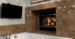 606 Harborview Drive, Smithville, MO 64089