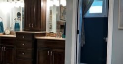 606 Harborview Drive, Smithville, MO 64089